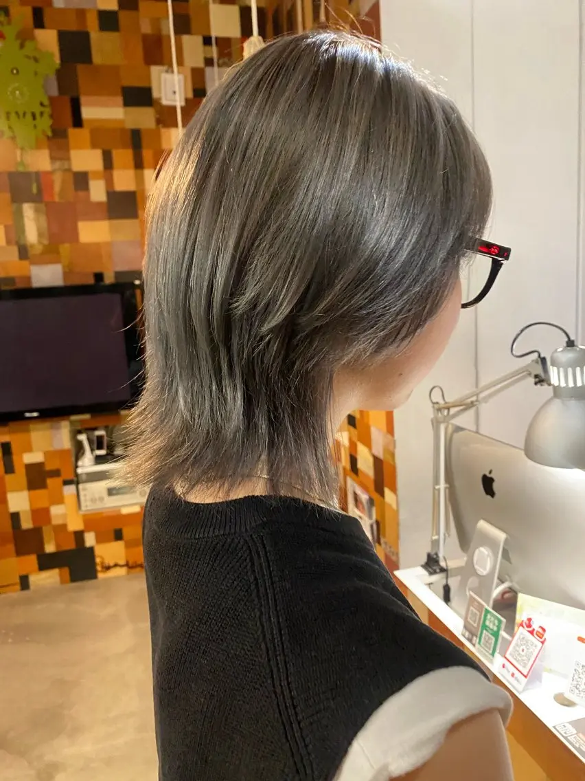 ミディアム カラー ヘアカラー 鈴木 映美のヘアスタイル