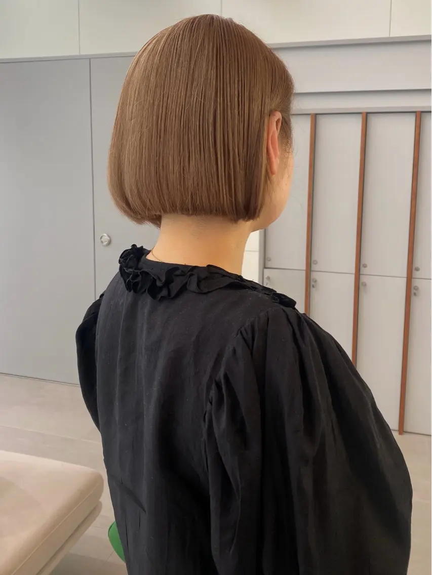 ショート カラー ベージュカラー ブリーチ ヘアカラー ☪️ブリーチ特化施術 /レイヤー🪽aiのヘアスタイル