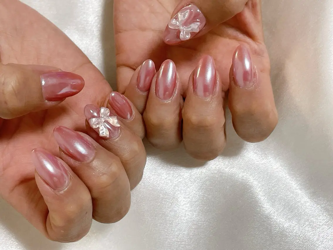 ネイル オーロラネイル フットネイル フレンチネイル ジェルネイル マグネットネイル ハンドネイル mogunail &blowのネイルデザイン
