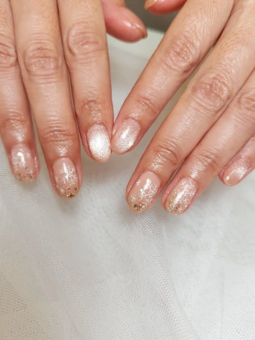 ネイル ジェルネイル キラキラネイル 韓国ネイル マグネットネイル ピンク Nailroom3  古屋のネイルデザイン