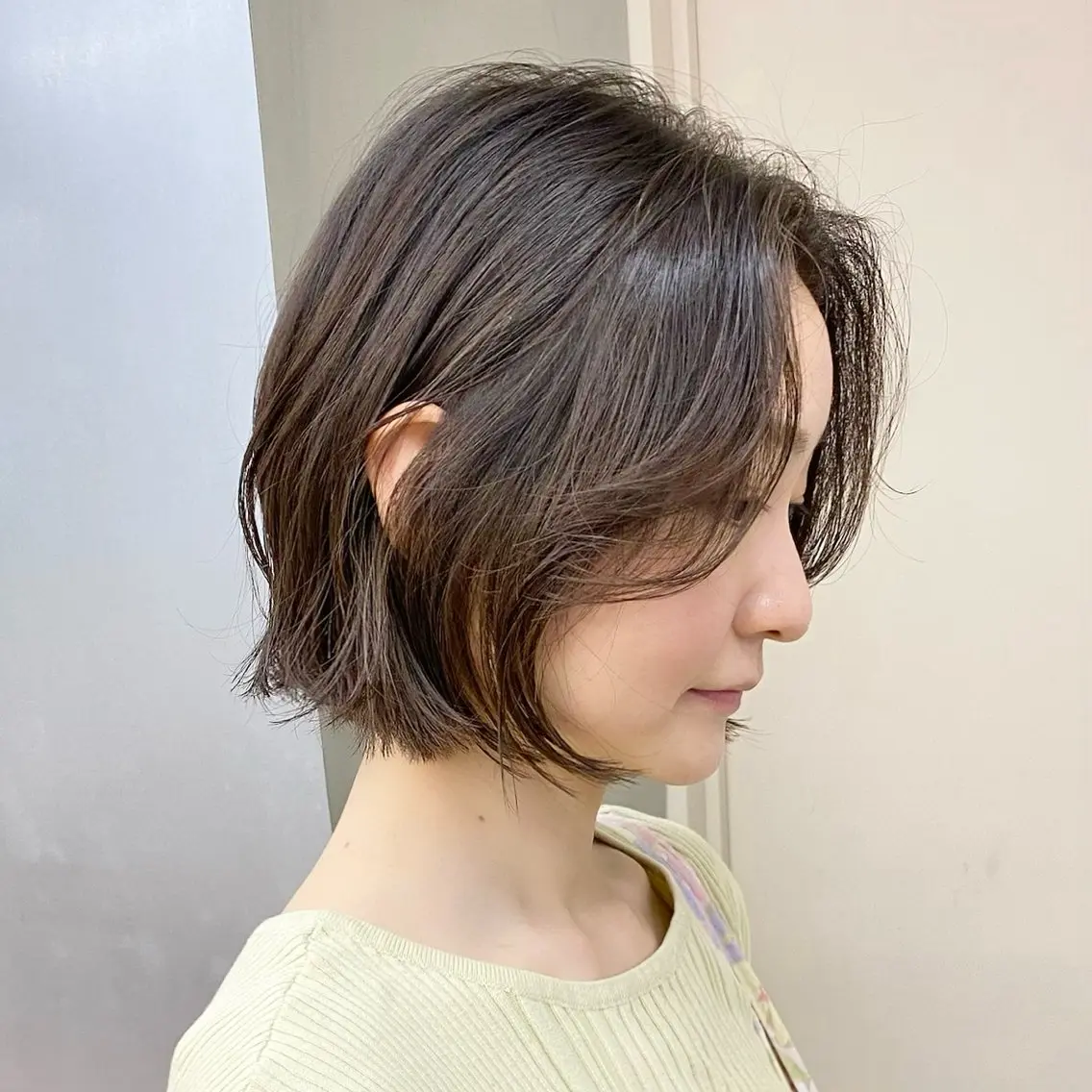 ショート ボブ レイヤーカット/透明 感カラー/akaneのヘアスタイル