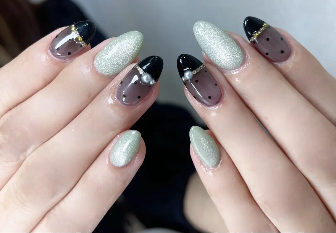 ネイル フットネイル フレンチネイル グラデーション キラキラネイル マグネットネイル Lina nailのネイルデザイン