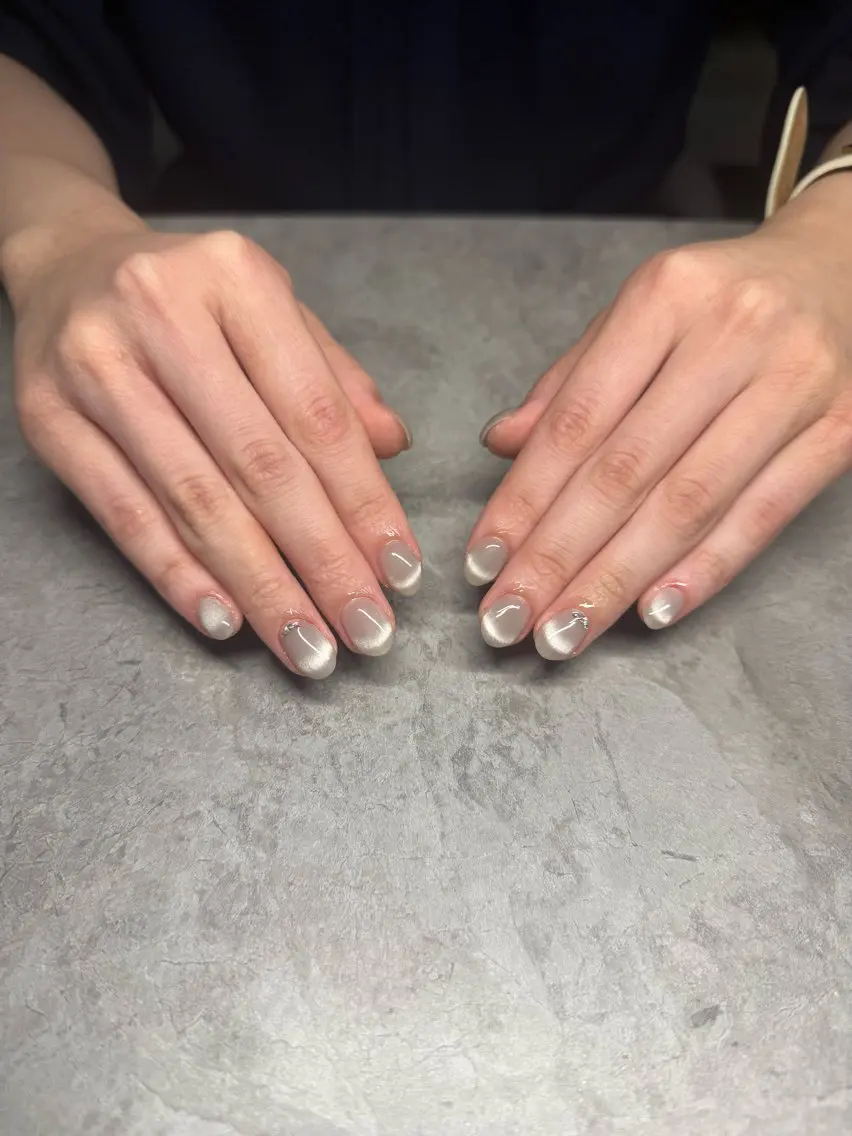ネイル フレンチネイル マグネットネイル マグネットフレンチ ハンドネイル IROHA NAIL 美優のネイルデザイン