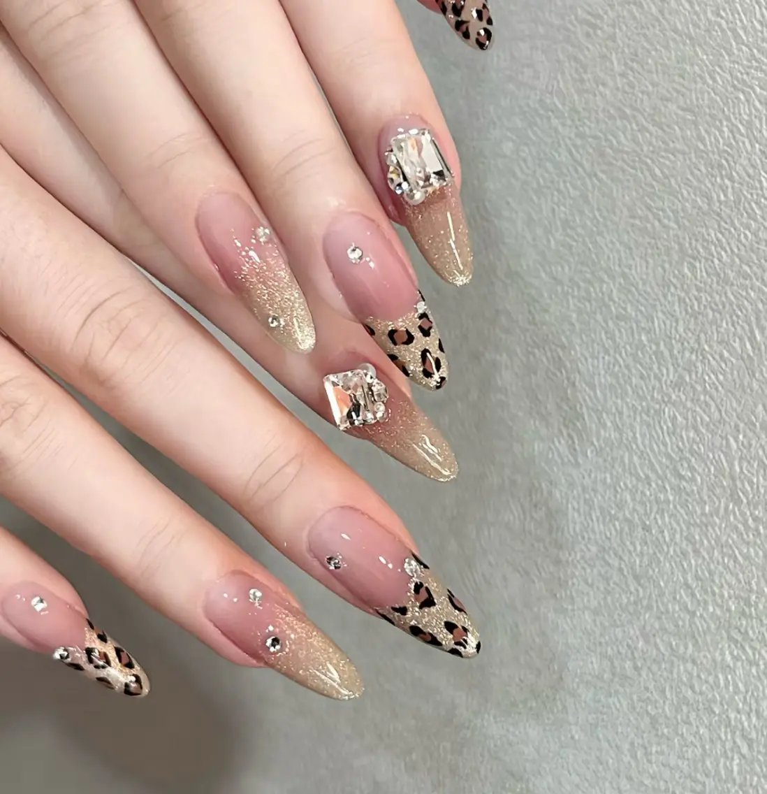 ネイル ハンドネイル Pure&Rich Nailのネイルデザイン