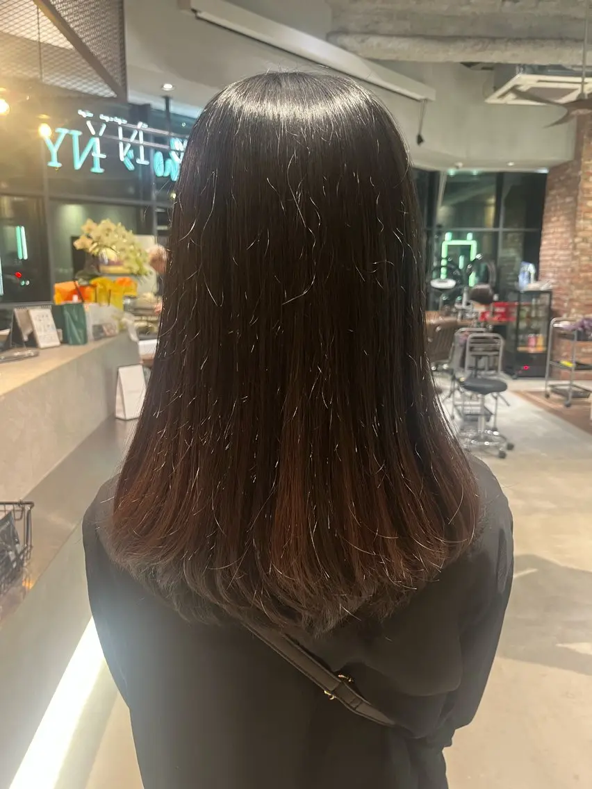 ロング カット 志賀 楓のヘアスタイル