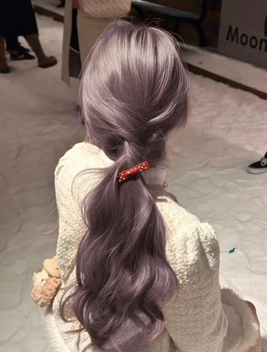 ロング ヘアカラー トリートメント 淡色ラベンダー♡ ニーナ🎀🦙のヘアスタイル