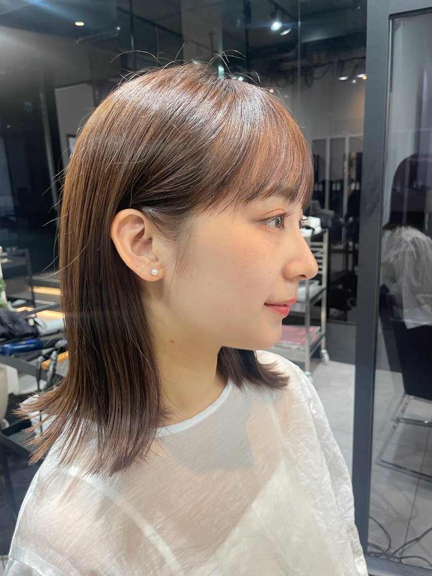 ミディアム 顔周りカット 小田 桜のヘアスタイル