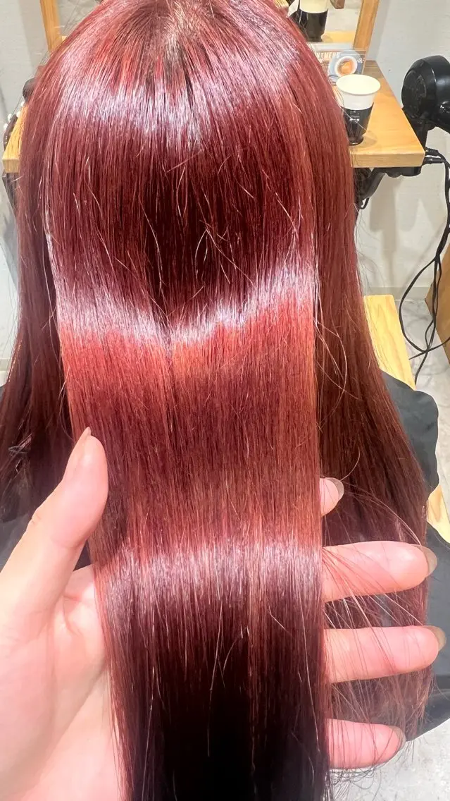 ロング カラー 八木 亜紗希のヘアスタイル