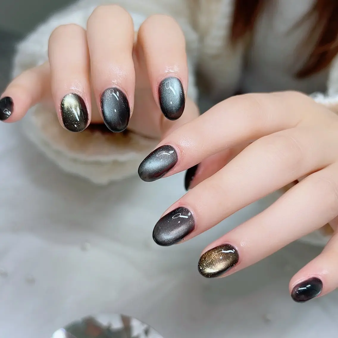 ネイル オーロラネイル ミラーネイル オフィスネイル ワンカラーネイル シンプルネイル ハンドネイル Cute Tips nailのネイルデザイン