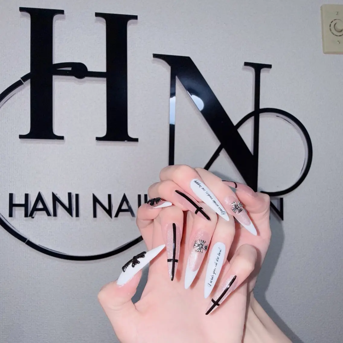 ネイル フットネイル フレンチネイル グラデーション 韓国ネイル ロングネイル ハンドネイル Hani Nail Salonのネイルデザイン