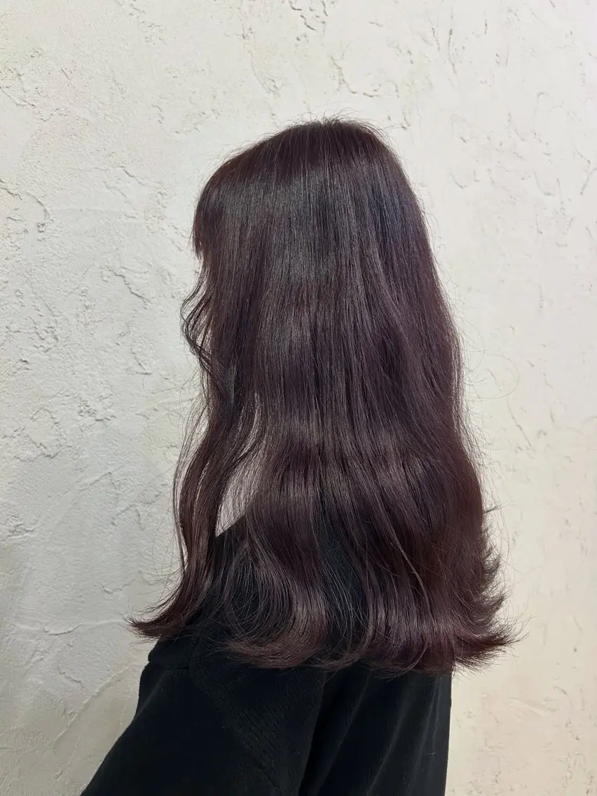 ロング カラー レッドカラー ヘアカラー 植吉 琉月のヘアスタイル