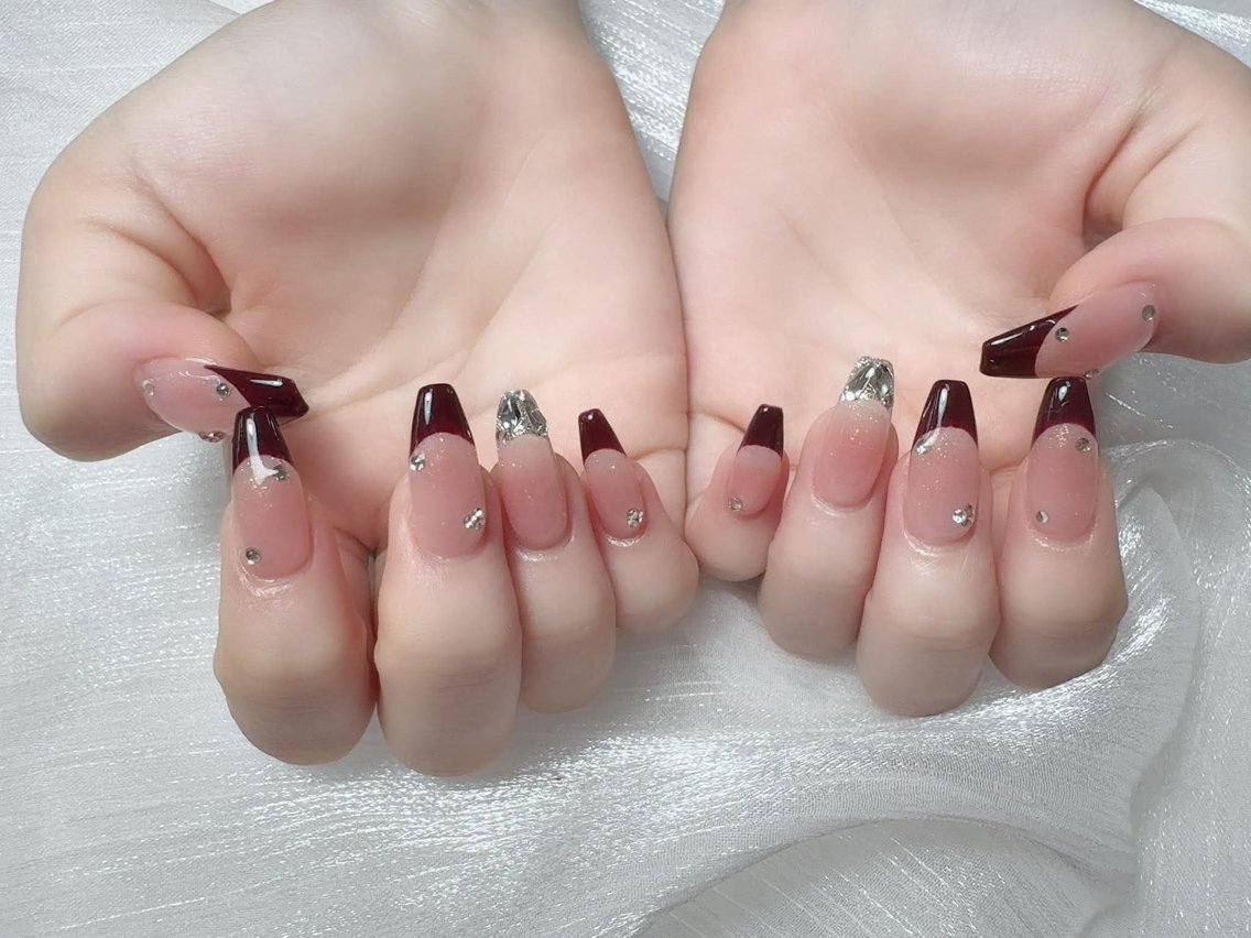 ネイル ブラウン フレンチネイル 韓国ネイル マグネットネイル ニュアンスネイル ハンドネイル Hana Rose Nailのネイルデザイン