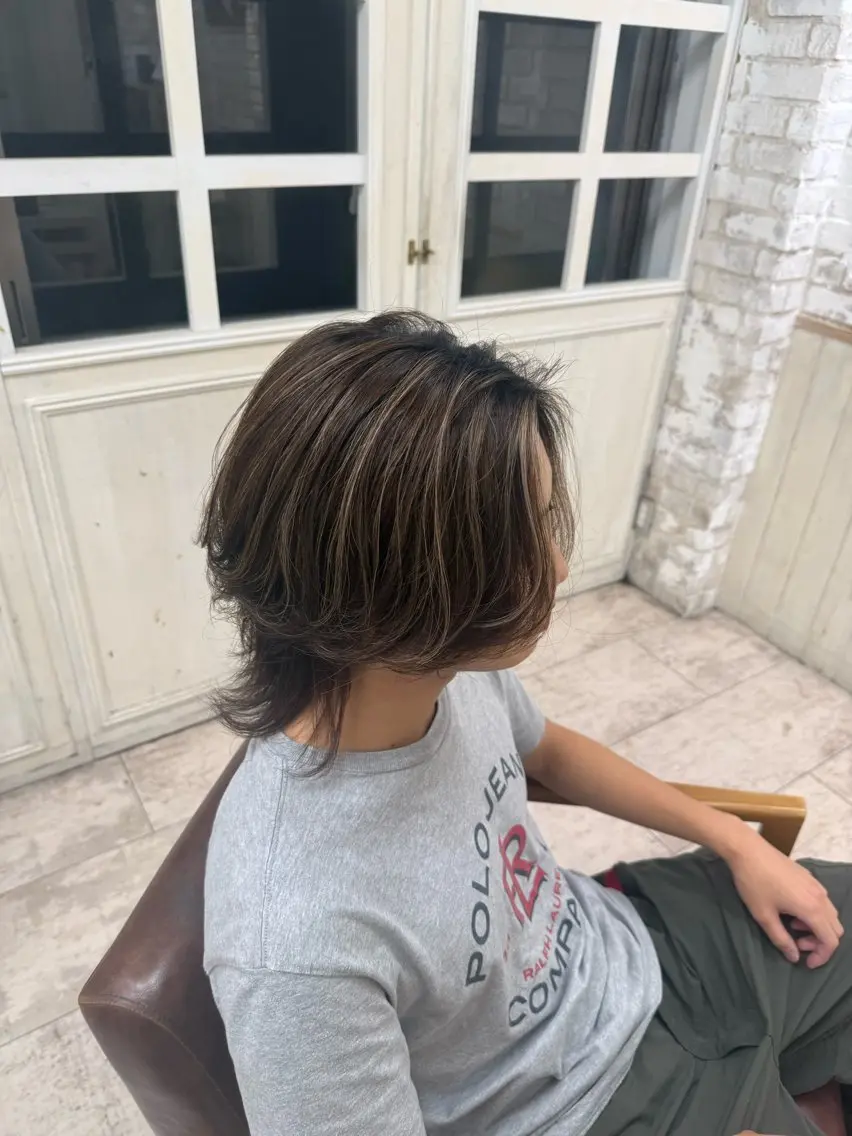 カラー メンズ メンズハイライト 黒髪 ハイライトカラー ヘアカラー 高橋 りりのヘアスタイル