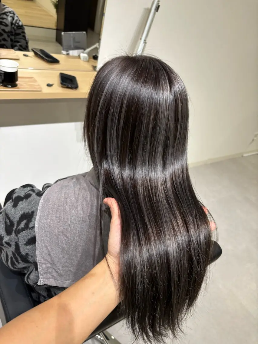 ロング ケアブリーチ 黒瀬有汰のヘアスタイル