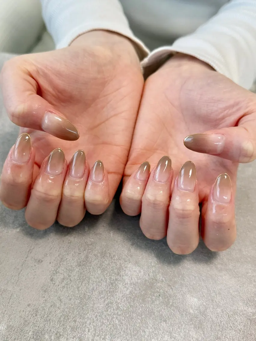 ネイル フレンチネイル グラデーション ミラーネイル オフィスネイル シンプルネイル ハンドネイル nailroom amyのネイルデザイン