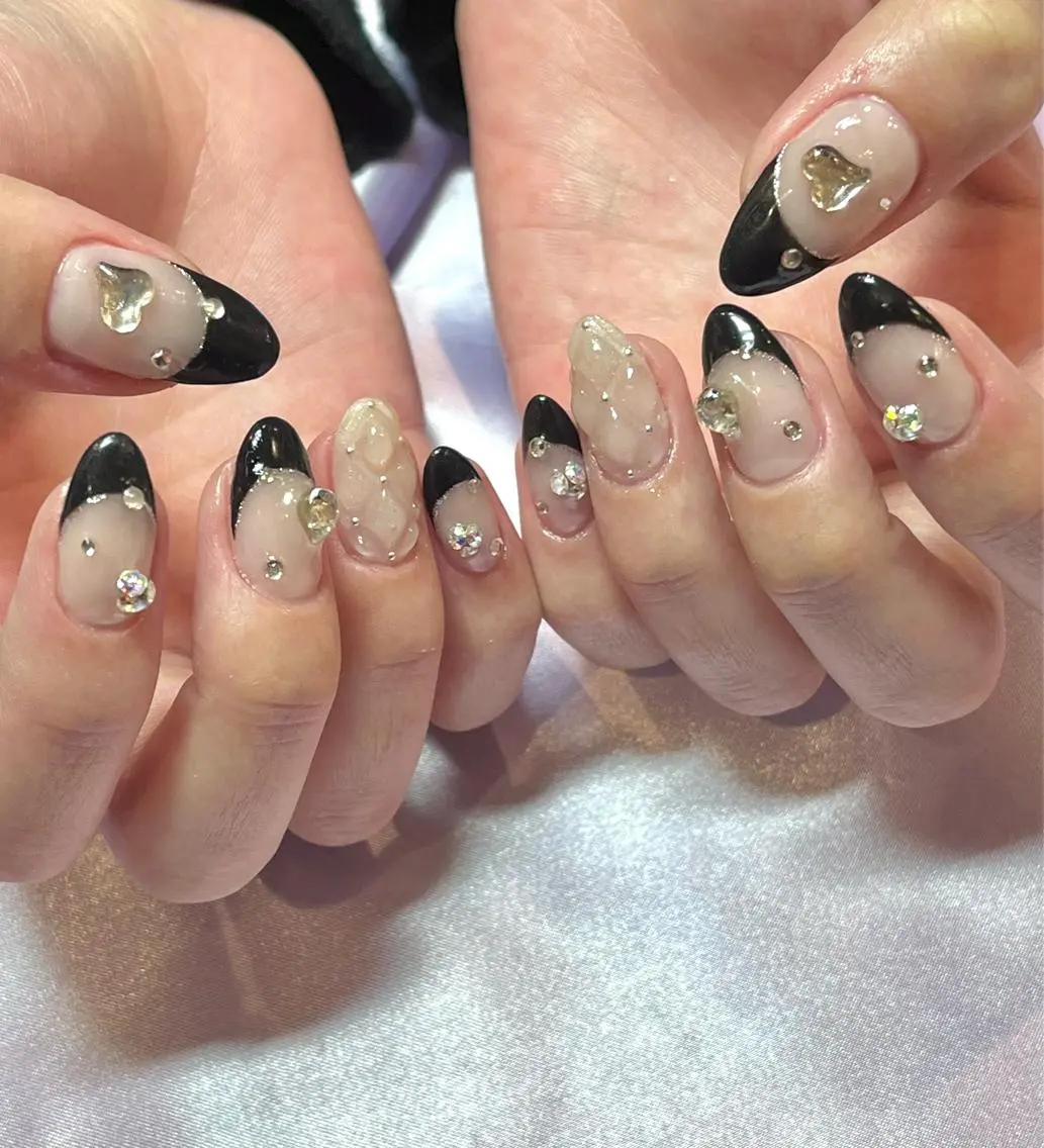 ネイル フレンチネイル ガーリー ハート キラキラネイル 韓国ネイル ハンドネイル フットネイル Para Sol nail Maoのネイルデザイン
