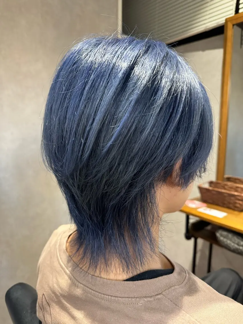 ミディアム カラー ブルーカラー ウルフカット カット ヘアカラー ✨ハイトーン カラー福岡拓也✨のヘアスタイル