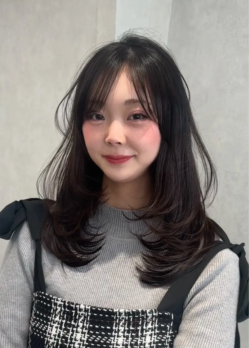 🎀【ご新規1番人気】カット➕透明感カラー(オリーブカラー等)🎀の写真