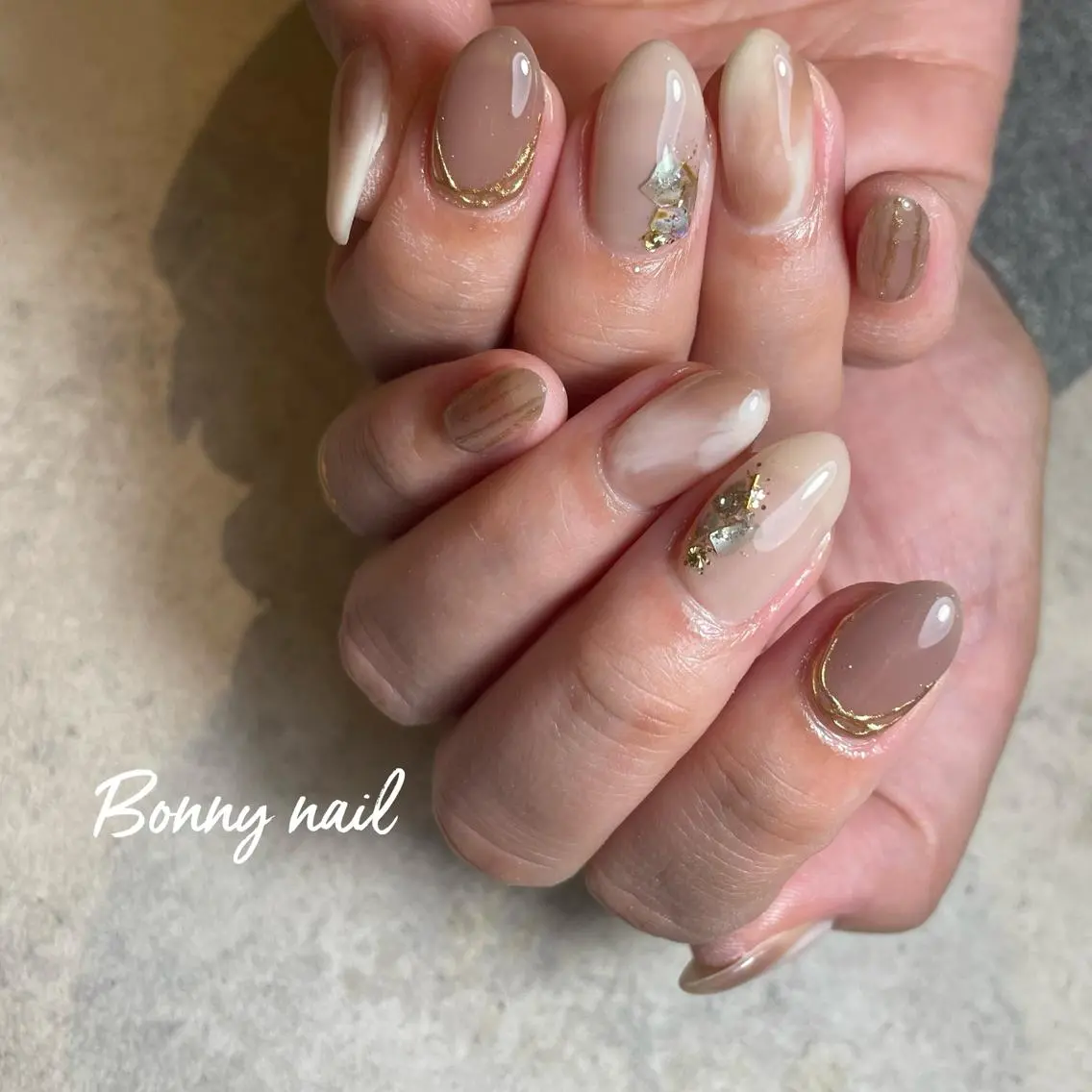 ネイル 持ち込み ニュアンスネイル ハンドネイル BONNY NAIL 【えみか】のネイルデザイン