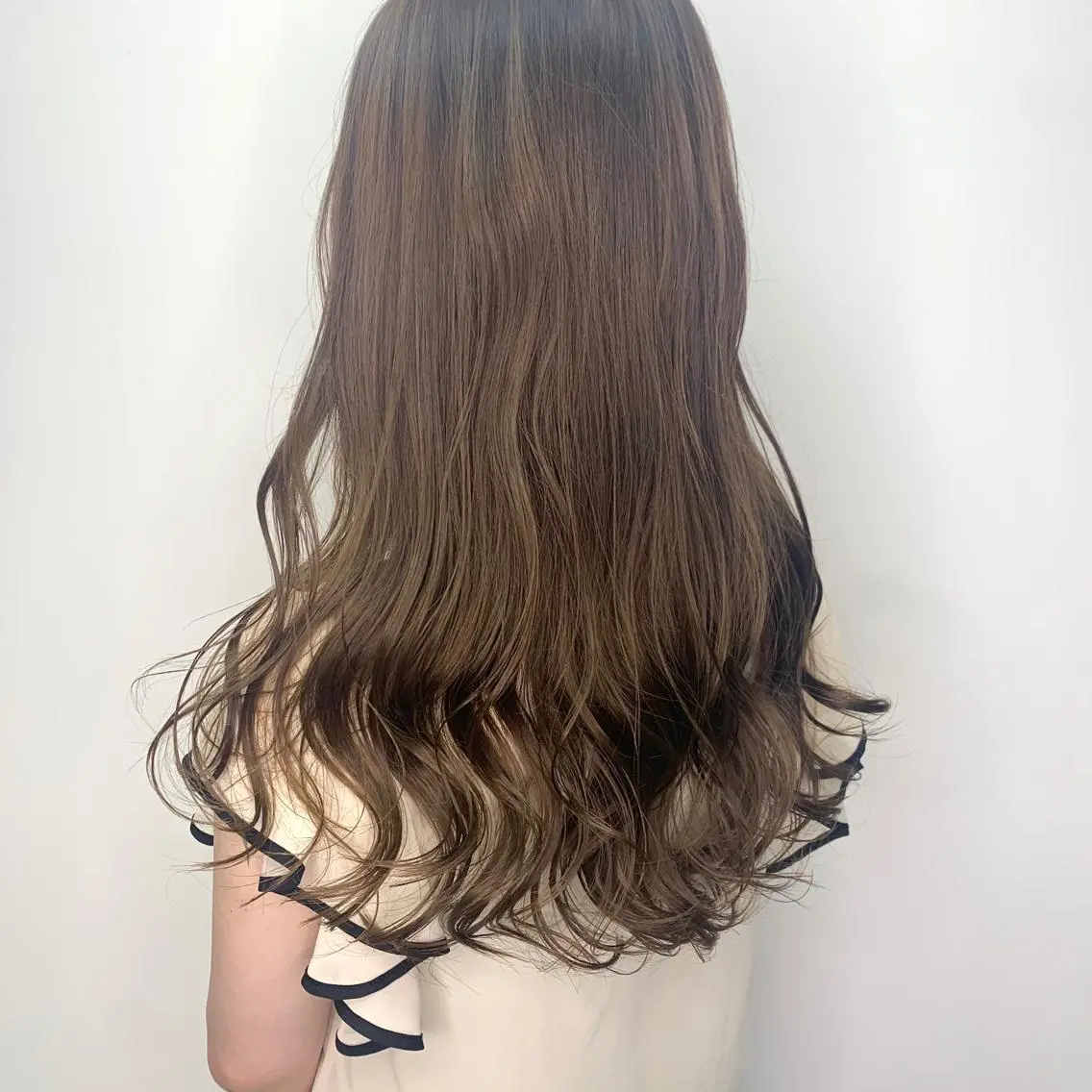 ロング カラー 𖧷 ⁺. 大人ヘア Yui 𓂃𓈒𓏸のヘアスタイル
