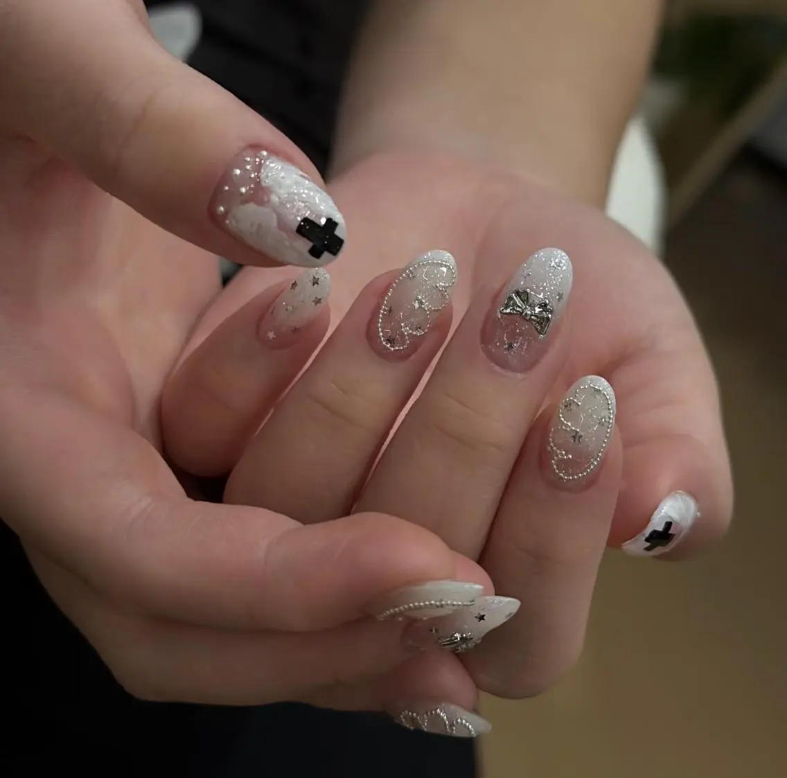 ネイル ハンドネイル 🎀 Ayaka_nailのネイルデザイン