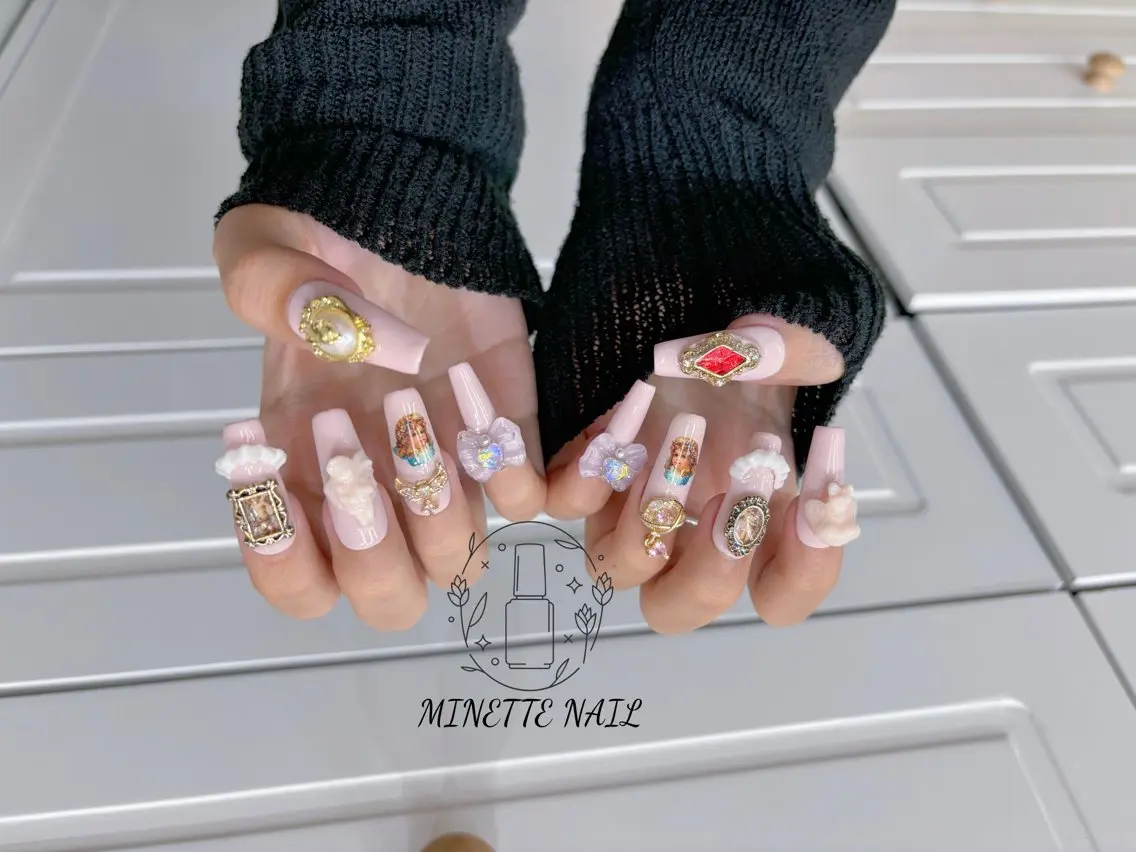 ネイル 長さ出し フレンチネイル ジェルネイル ガラスフレンチ 韓国ネイル Minette nailHuongのネイルデザイン
