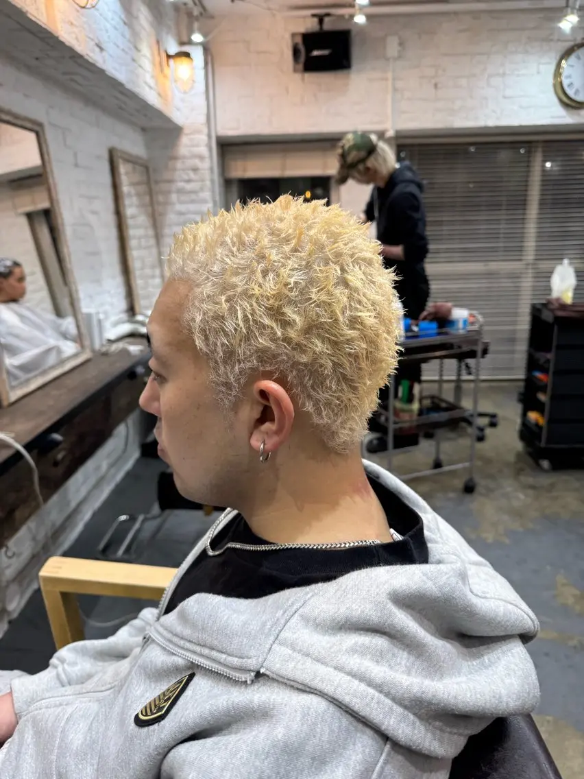 💈3回目以降💈メンズカット+ブリーチ+イージーパーマ(イージーパンク、イージーウェーブ、イージードリル)の写真