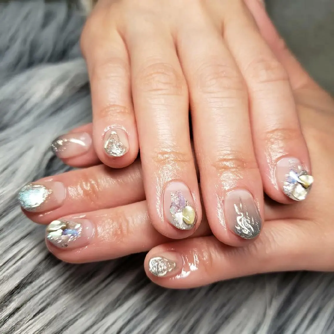 ネイル ミラーネイル ニュアンスネイル ショートネイル Nail salon Coco【溝の口駅】のネイルデザイン