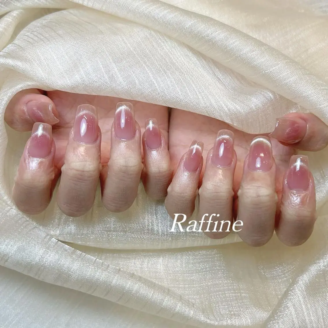 ネイル RAFFINE haru🦋🩵のネイルデザイン