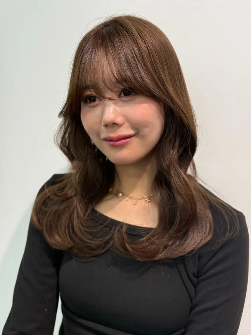 ロング カラー カット ヘアカラー 韓国レイヤー／ 透明感カラー福島海翼のヘアスタイル