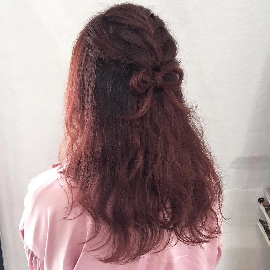 カラー ヘアアレンジ ダブルカラー ピンクカラー K-POP好き美容師 🇰🇷Kai.Yのヘアスタイル