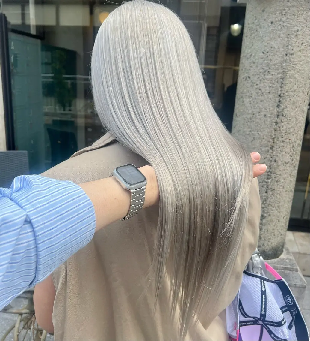 ロング カラー カット ヘアカラー トリートメント 赤みゼロ/透明感 カラー🔅KANTAのヘアスタイル