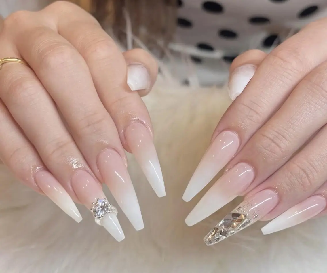 ネイル アートネイル オーロラネイル クリアネイル 長さ出し フレンチネイル ハンドネイル Mizuko nailsのネイルデザイン