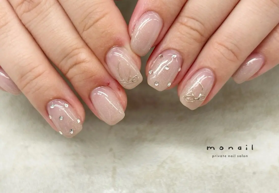 ネイル ミラーネイル リボン ハンドネイル nail salon monailのネイルデザイン