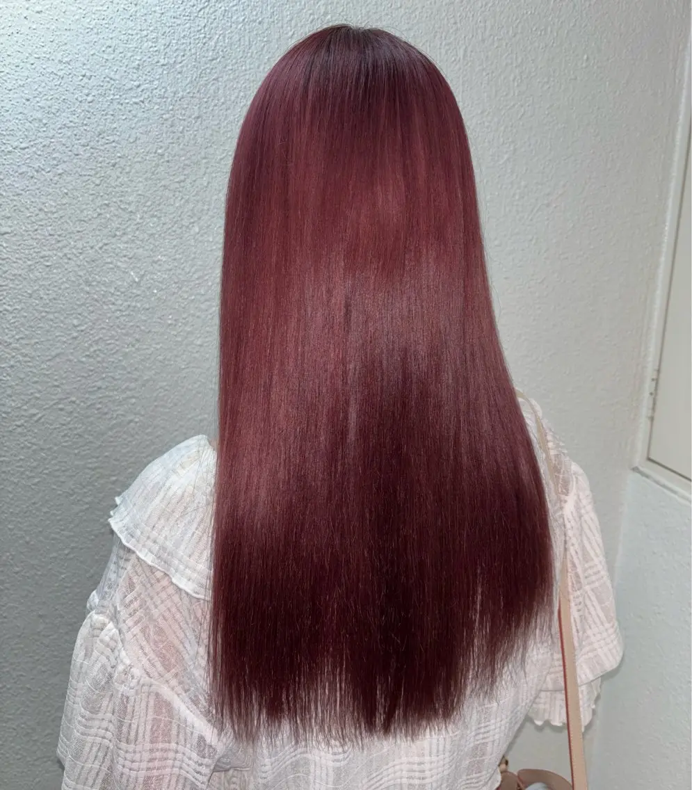ロング カラー ブリーチ カシス ピンクカラー カット トリートメント kotone 🌙☁️のヘアスタイル