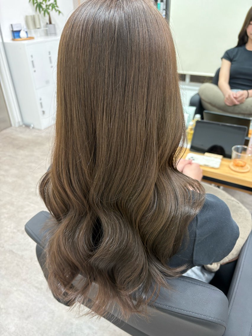 ロング ヘアカラー anB Bのヘアスタイル