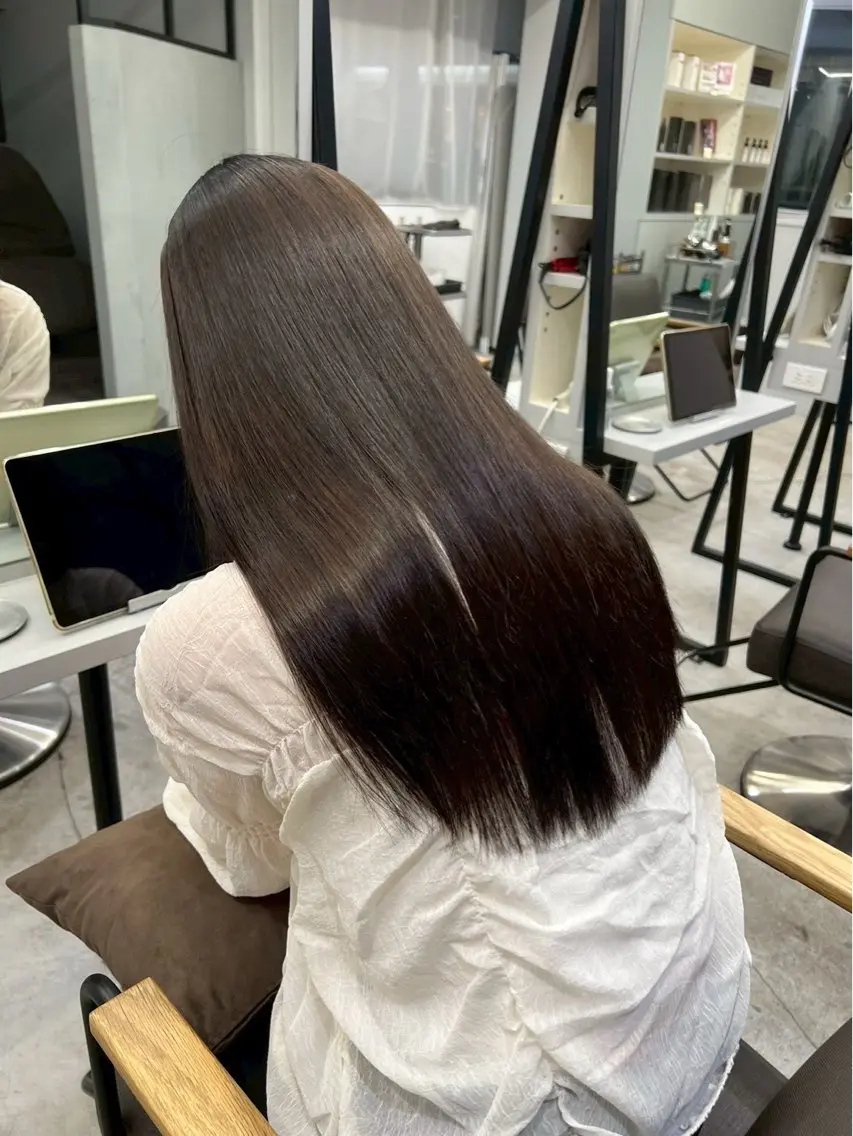 ロング パーマ 髪質改善 レイヤーカット 縮毛矯正 トリートメント 酸性ストレート 縮毛矯正 🍒モテ暖色カラー × うる艶✧ ゆなのヘアスタイル
