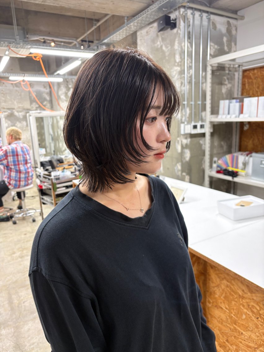 ミディアム ボブレイヤー ボブ レイヤーカット ウルフカット ウルフレイヤー カット ヘアカラー トリートメント レイヤー/海外風ヘア /心奈のヘアスタイル