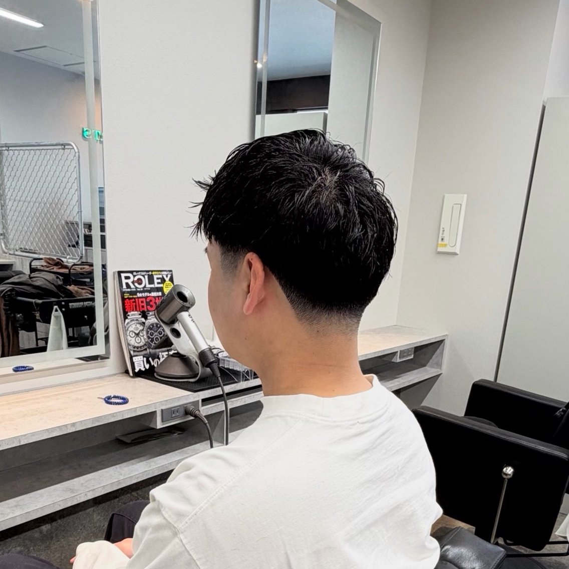 カラー メンズ フェードカット メンズパーマ カット 角田 凌のヘアスタイル