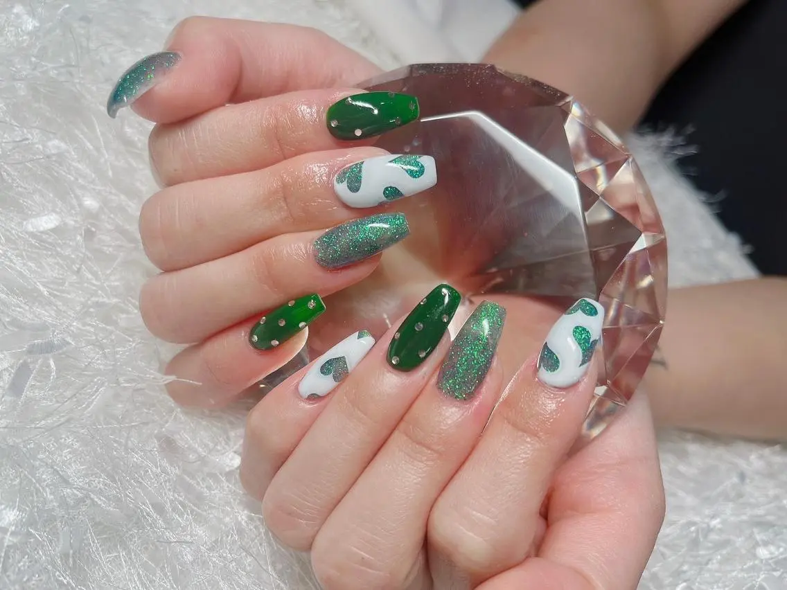 ネイル 長さ出し ジェルネイル グラデーション 韓国ネイル マグネットネイル ハンドネイル Nail&eye Belire 新宿のネイルデザイン