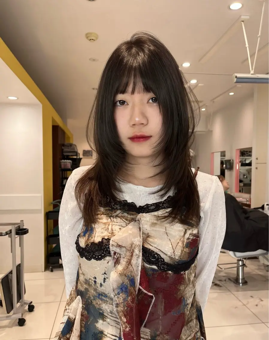 ミディアム ハイレイヤー レイヤーカット カット ヘアカラー トリートメント 神作 汐里　江古田 /透明感カラー🌿のヘアスタイル