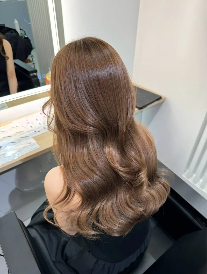 セミロング カラー S O A/妹尾 大和のヘアスタイル