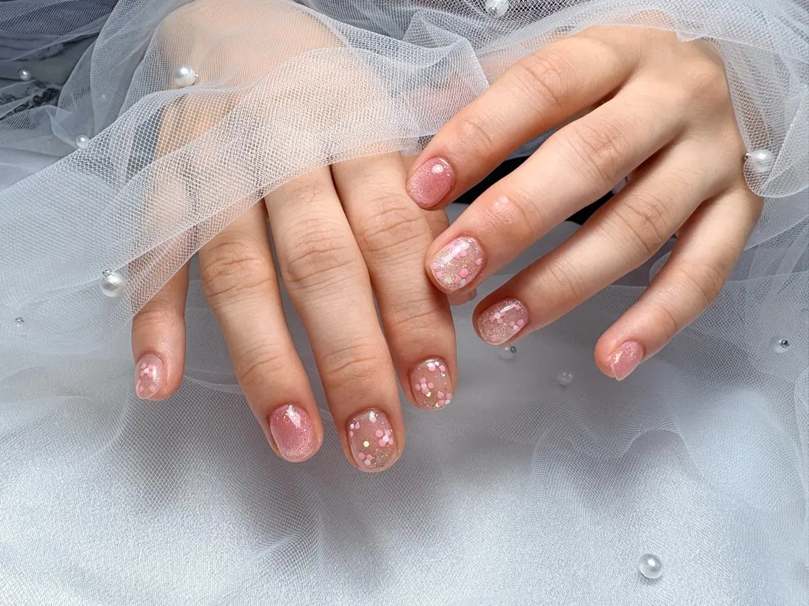 ネイル フットネイル ジェルネイル キラキラネイル ラメ(グリッター) マグネットネイル ハンドネイル ハンドケア ♡Bivi♡自爪に 優しいネイルサロンのネイルデザイン
