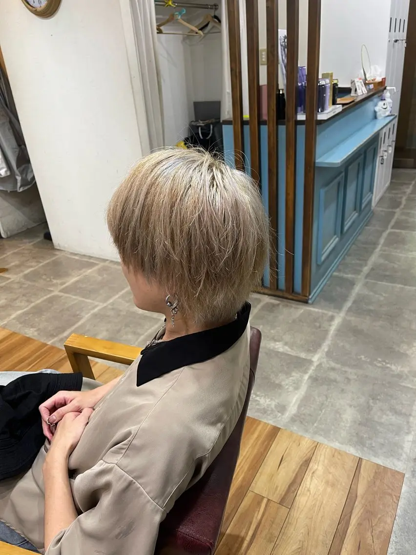 ショート カラー ブリーチ ケアブリーチ デザインカラー ダブルカラー 髪質改善 カット ヘアカラー トリートメント ダブルカラー/ 髪質改善💎安藤のヘアスタイル