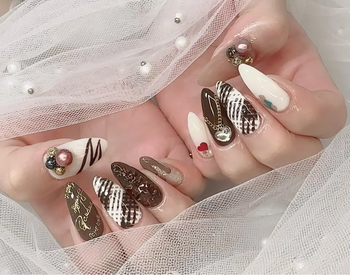 ネイル R salonのネイルデザイン