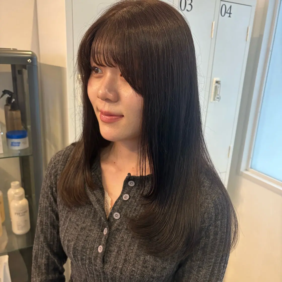 セミロング レイヤーカット aguhair ひなののヘアスタイル