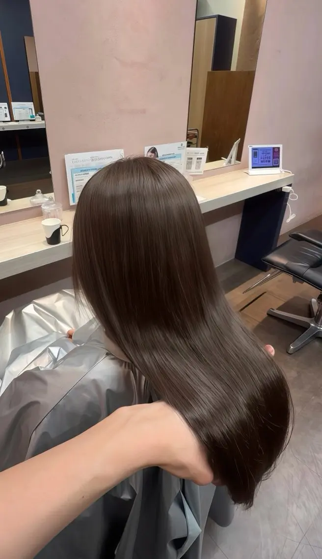 ロング カラー 透明感カラー グレージュ カット ヘアカラー トリートメント ハッシュカット/レイ ヤー/大和八木/内丸のヘアスタイル