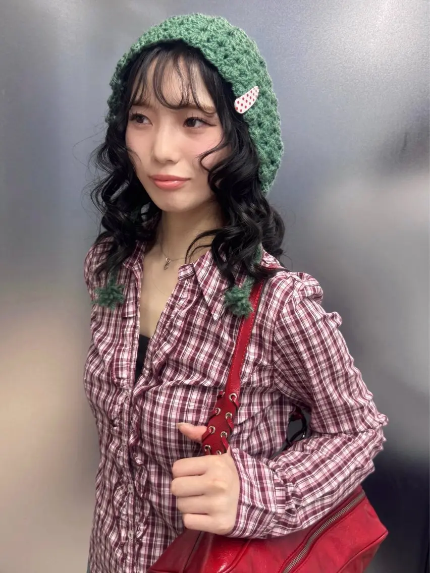 ミディアム カラー カット ヘアカラー トリートメント MIMI🌻໋᳝݊ 個性派カラー⑅ ⸝꙳のヘアスタイル
