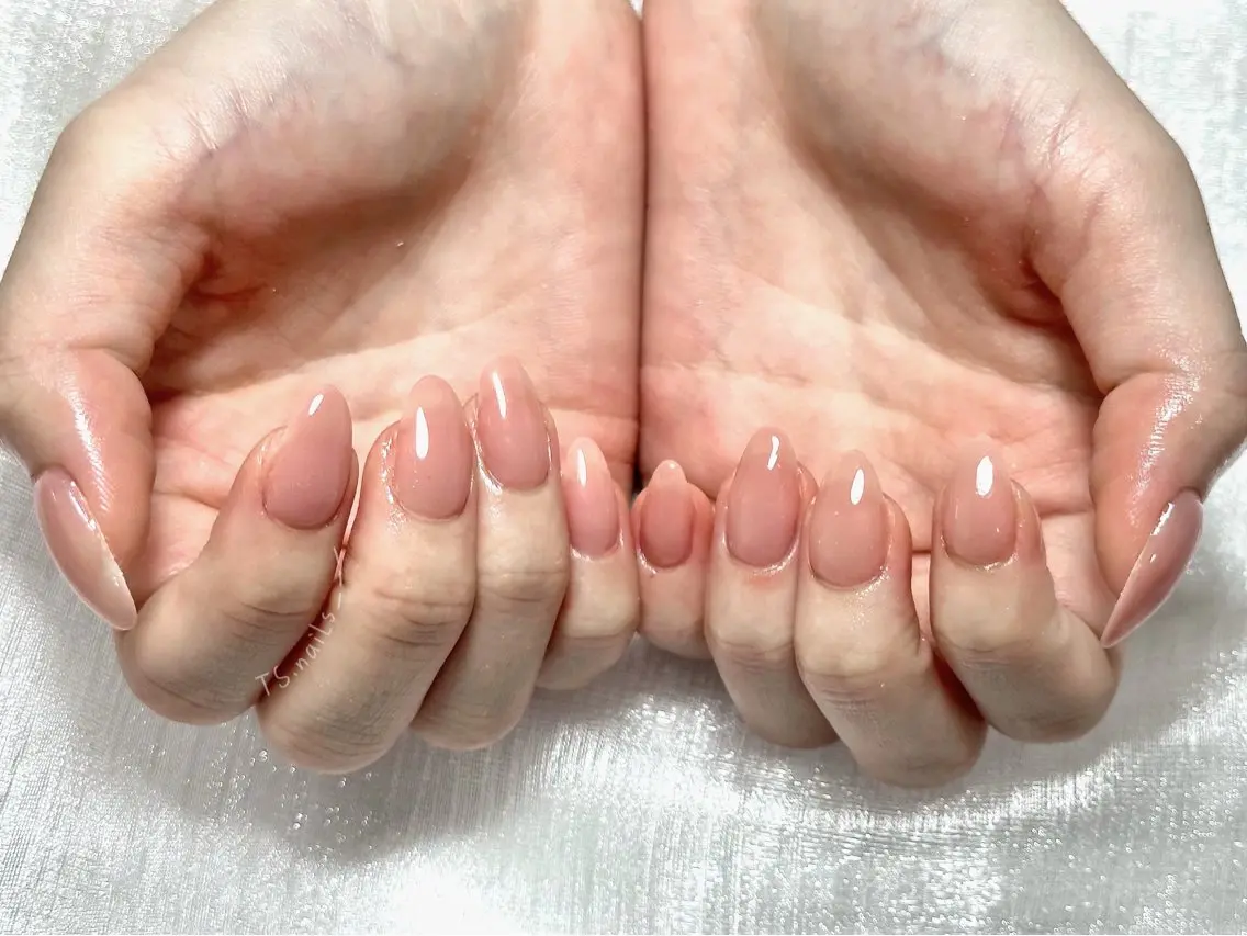 ネイル キラキラネイル マグネットネイル 持ち込み シンプルネイル ハンドネイル ハンドケア TS. nails___のネイルデザイン