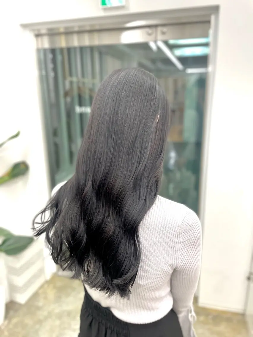 ロング カラー ヘアカラー トリートメント 透明感・暗髪 梅田・増田のヘアスタイル